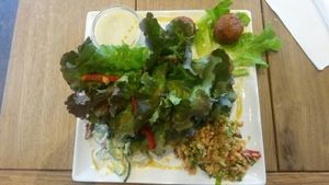 salad with lentil balls at Köhlers - Karmelitenstr in Wurzburg