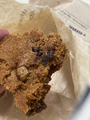 Vegan cookie is so delicious! 😄 at 7-Eleven in Koege