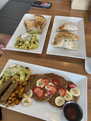 empanadas were delicious! I got the lumberjack & enjoyed the oatmeal pancakes  at PS Green Express in Fort Lauderdale