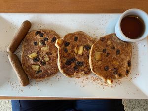 Apple Cinnamon Raisin Pancakes at PS Green Express in Fort Lauderdale
