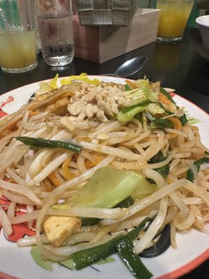 Vegan Pad Thai   at Tai Ryōri 889 in Kamakura
