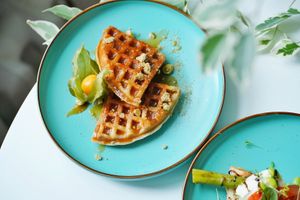 Waffles with salted caramel and pistachio at Tvoya Kultura in Tyumen