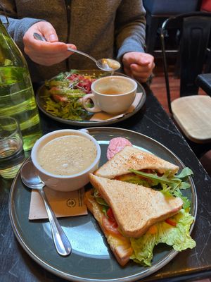 Lunch  at 23 Seats in Dundalk