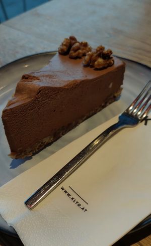 Vegan Chocolate Cheesecake at KLYO in Vienna