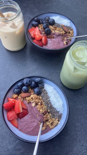 Açai Bowls & Chai Latte & Matcha Latte  at KLYO in Vienna