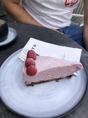 Vegan raspberry cheesecake (7,50€)  at KLYO in Vienna