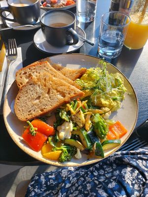 Scrambled egg/tofu at KLYO in Vienna