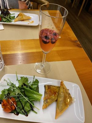 Entrada e sangria espumante  at GAO in Matosinhos