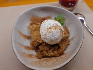 Apple Crumble with ice cream at GAO in Matosinhos
