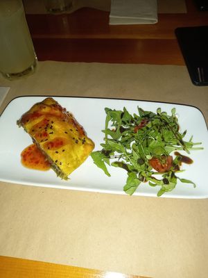 Strudel de maçã e alheira at GAO in Matosinhos