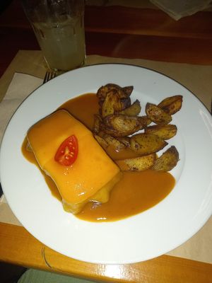 Meia francesinha at GAO in Matosinhos