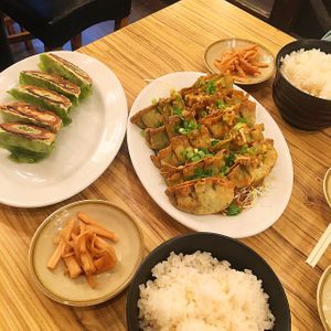 Full order at Kakekomi Gyoza in Tokyo