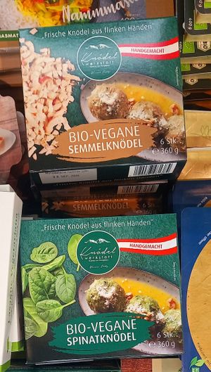 knödel #Veganuary at Alnatura - Venloer in Cologne