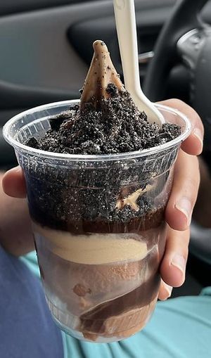 Listed some flavours I like and got this. Absolutely nailed it! 🤤  at Sweet Izzy in Harwich Port