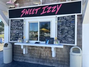 Window  at Sweet Izzy in Harwich Port