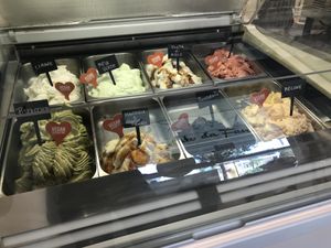 Gusti senza latte di questo periodo   at Gelato Da Favola in Fiume Veneto
