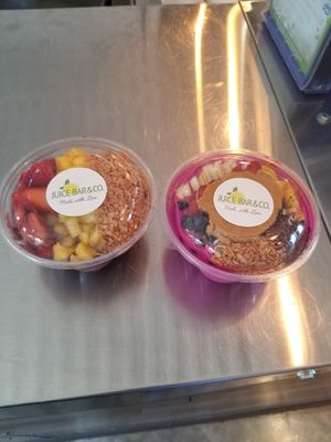 Acai and pitaya smoothie bowls at Juice Bar & Co in Smithfield