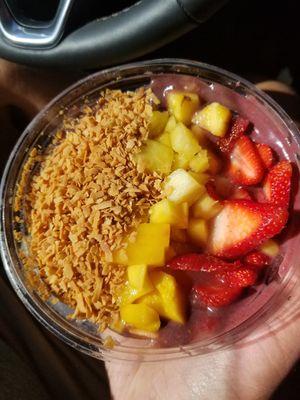 Acai smoothie bowl at Juice Bar & Co in Smithfield
