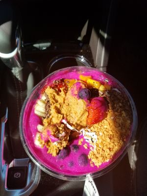 Pitaya smoothie bowl at Juice Bar & Co in Smithfield