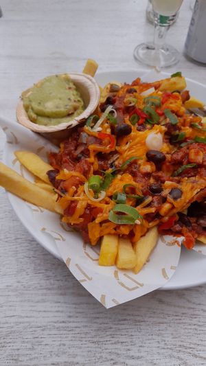 Loaded chili sin carne fries at Paal 17 in Texel