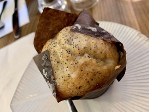 Kanenas - vegan lemon & poppy seeds muffin at Kanenas in West London