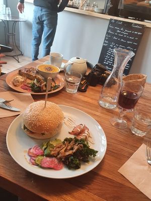  at Le Paradisier Café in Nyons