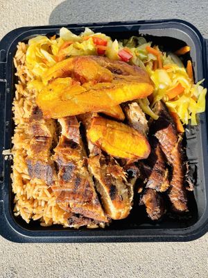 Jerk chickun, plaintains, veggies, rice and peas✨delicious   at Italist Kitchen in San Bernardino