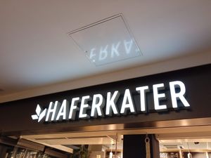 outside at Haferkater - Hbf Bremen - Kiosk in Bremen