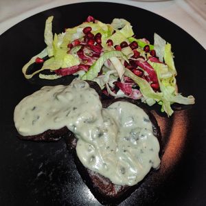 Seitan con Zola e insalata at Green Corner in Lodi