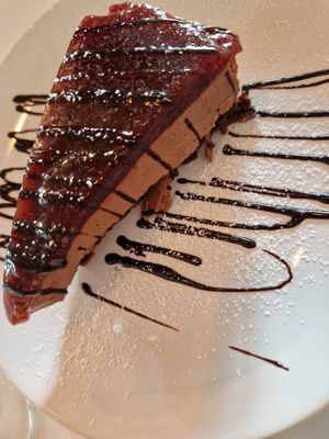 Semifreddo cioccolato con marmellata di ciliege at Green Corner in Lodi