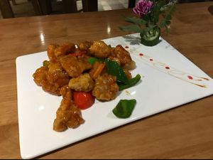 sweet chicken  at Míng Shèng YǎngShēng Sù 铭圣养生素餐厅 in Shanghai