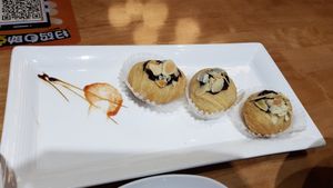 Pumpkin and chocolate at Míng Shèng YǎngShēng Sù 铭圣养生素餐厅 in Shanghai