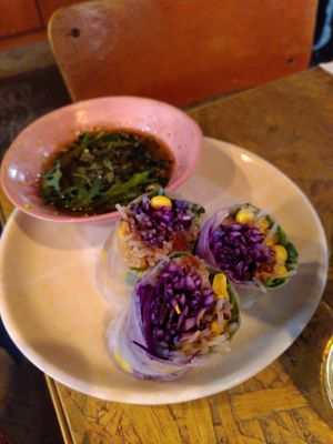 Winter rolls at Chéri Coco in Pantin