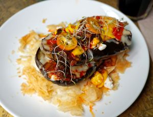 Aubergine Fumée Rôtie sur lit de Feuille Yufka at Chéri Coco in Pantin