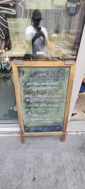 brunch du dimanche a reserver impérativement at Chéri Coco in Pantin