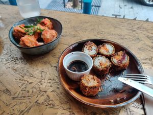 Maki and sweet potato/ignam balls at Chéri Coco in Pantin