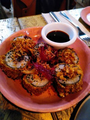 Makis at Chéri Coco in Pantin