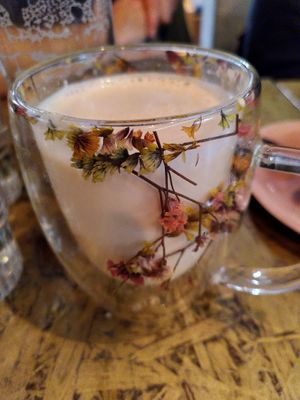 Peanut butter latte at Chéri Coco in Pantin