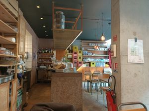 L'intérieur est mignon at Chéri Coco in Pantin