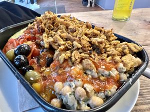 box w/ schawarma  at Gustav Grün in Oldenburg