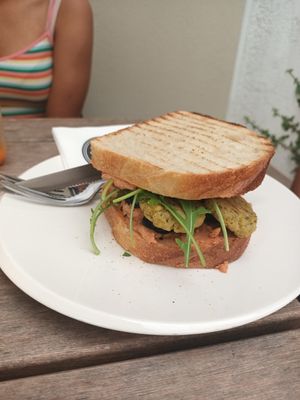 Tomato hummus sandwich at Cafe Loumee in Fuessen