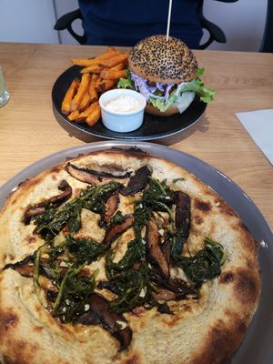 Bbq burger and pizza bianca at Green One BTC in Ljubljana