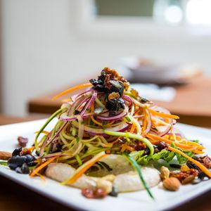 zucchini spaghetti at Phoenix Belgian Vegg in Malaga