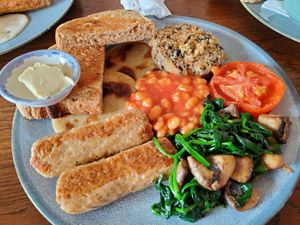 Vegan breakfast at The Midge Bite Cafe in Achnasheen