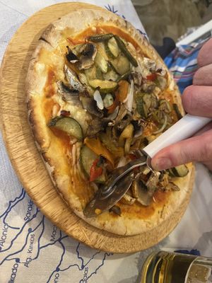 Vegan cheese pizza   at Zorbas in Zakynthos