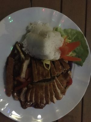 vegan sichuan chicken at Tau in Vienna