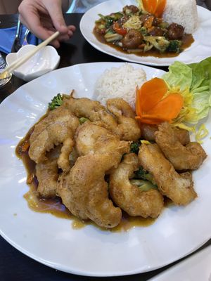 vegan shrimp with broccoli  at Tau in Vienna