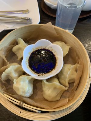 Gedämpfte Teigtaschen  #Veganuary at Tau in Vienna