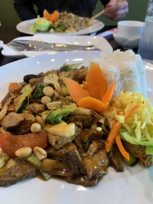 Acht Schätze  #Veganuary at Tau in Vienna