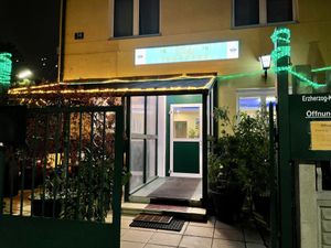 unscheinbar, aber lohnenswert   at Tau in Vienna